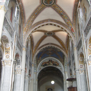 Basilica_navata_en